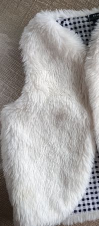 Gilet en fausse fourrure blanche, taille 18 moins, parfait!