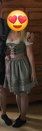 Wunderschönes Dirndl Gr. 36 Sehr gut erhalten.