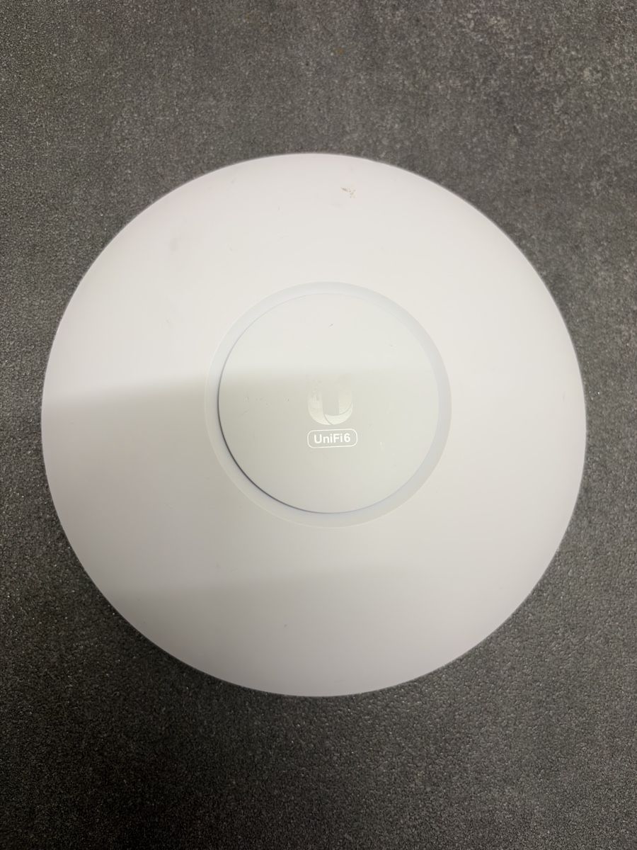 Ubiquiti Wlan: Ubiquiti UniFi Access Point U6 Professional – Gebraucht aus Bünzen von Cozmo82