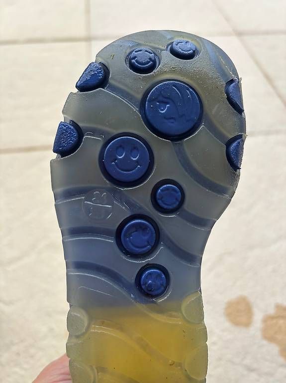 Scarpe per ragazzi: Bottes taille 24-25 – Usato da Chapelle-s-Moudon venduto da vanesso 4