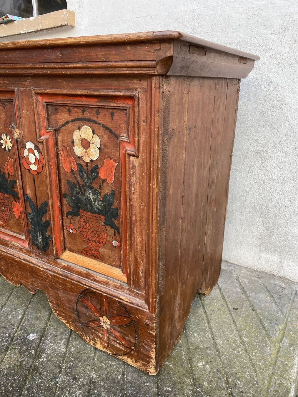 Truhen: antike Truhe mit toller Malerei 1707 – Gebraucht aus Vaduz von hirschjager 3