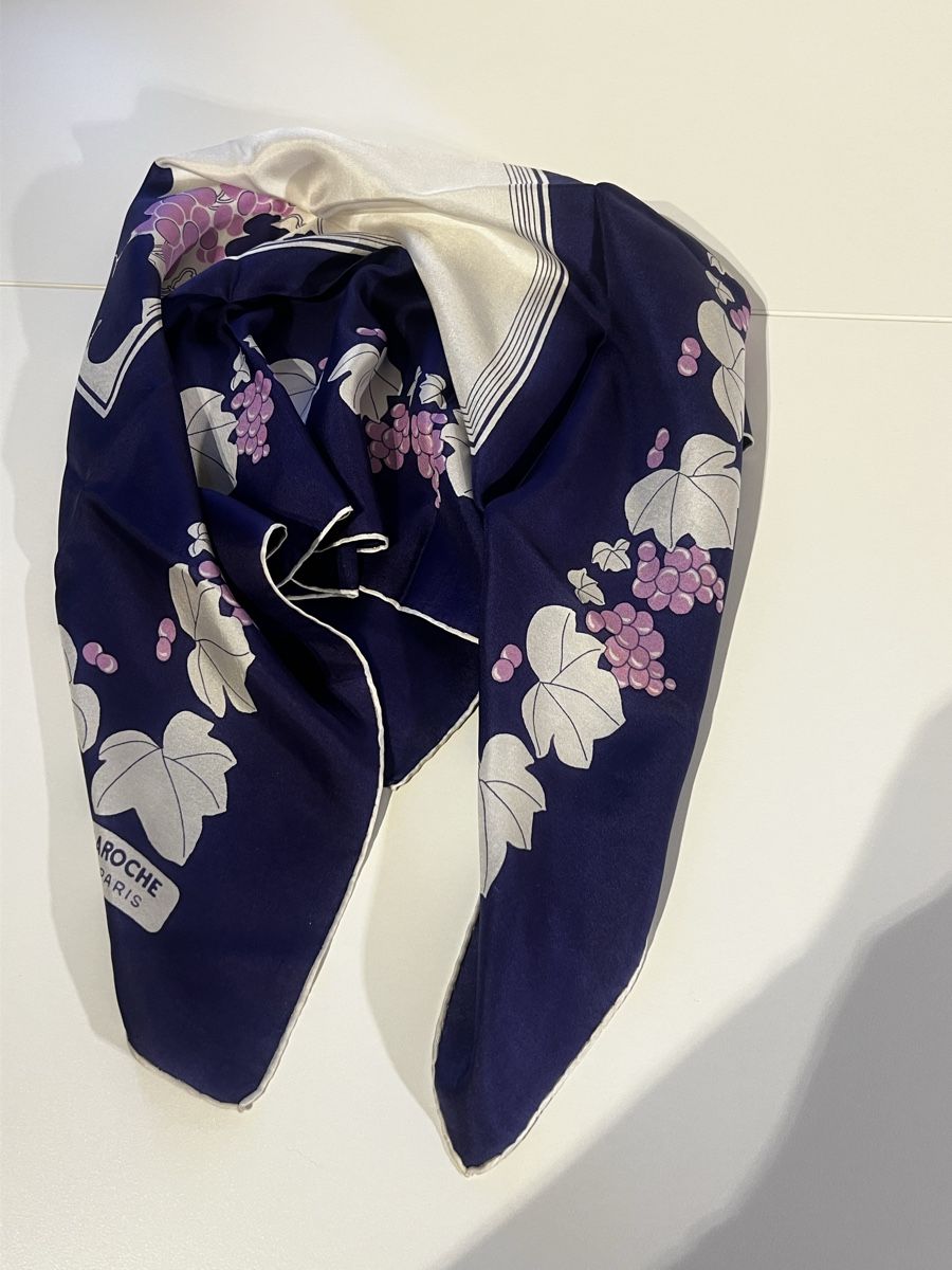 Foulards, Tücher & Schals: Foulard Guy Laroche – Gebraucht aus St-Pierre-Clages von ste_xk6p 2