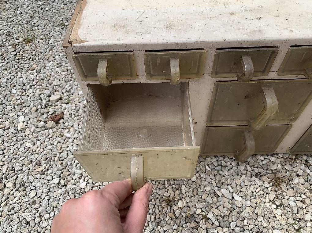 Scaffali: Kleines schäftli shabby chic – Usato da Duggingen venduto da AlexFlomi 4