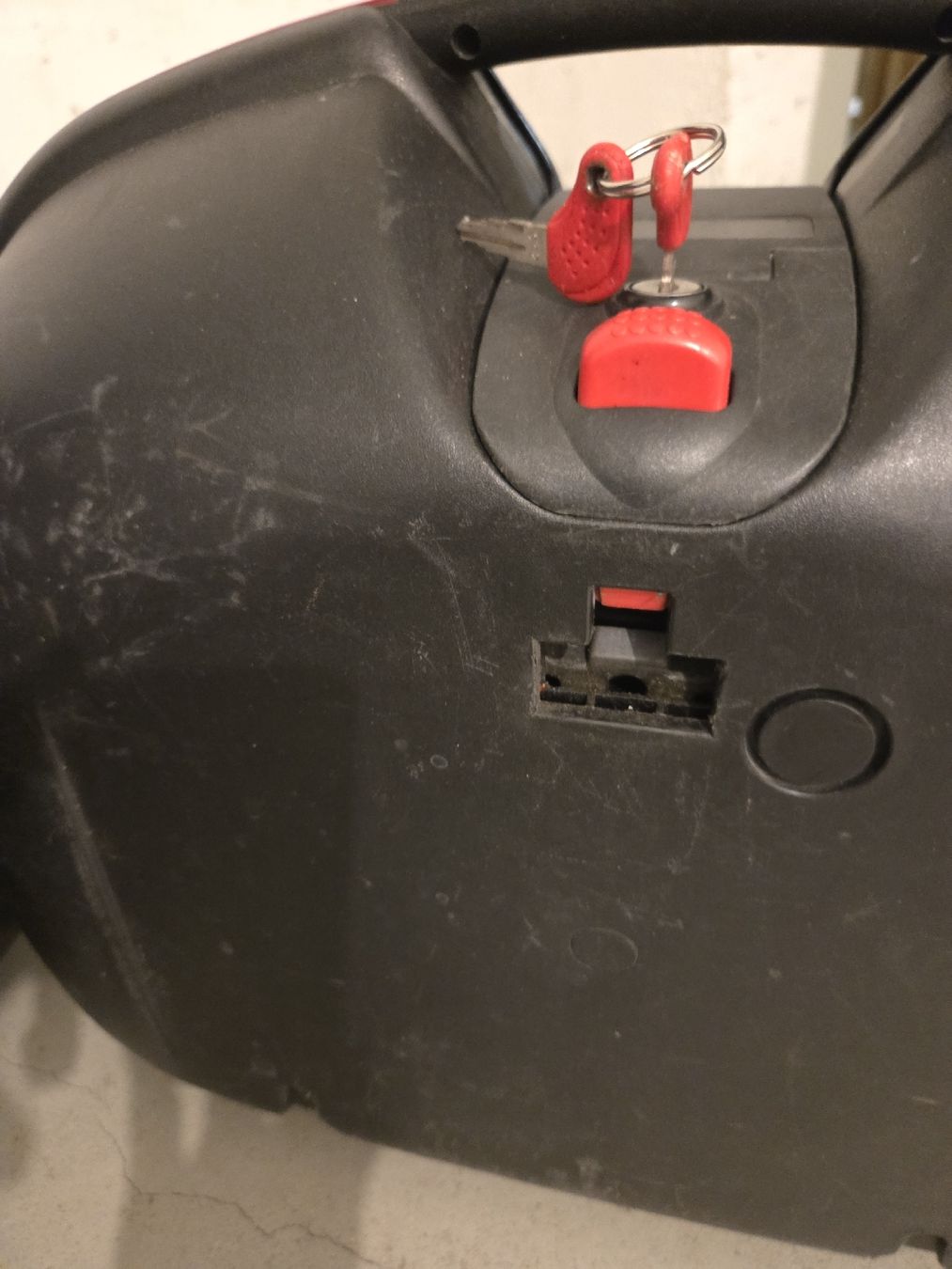 Givi Topcase: Givi Motorradkoffers – Usato da Frick venduto da Monsel 1