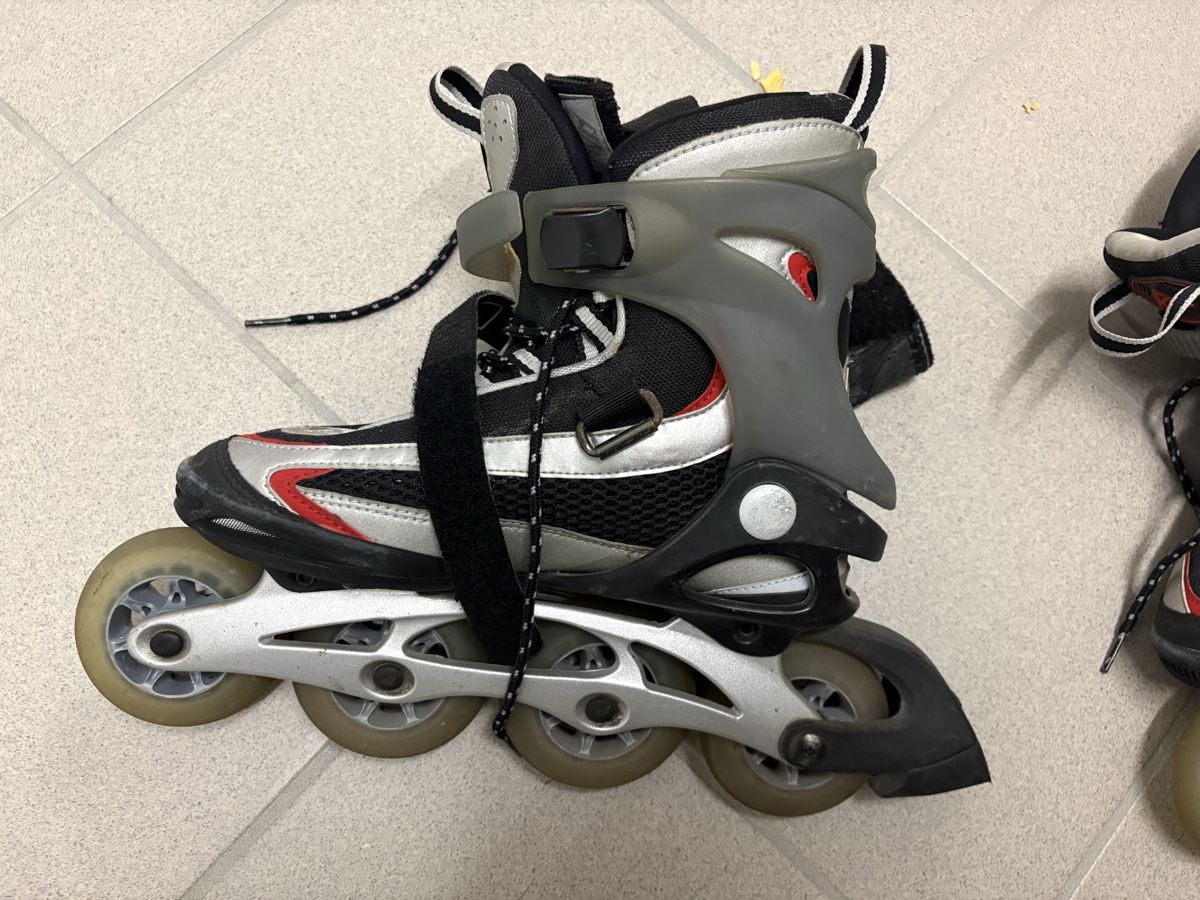 Inline-Skating & Rollschuhe: Rollerblades – Gebraucht aus Winterthur von Myworld 2