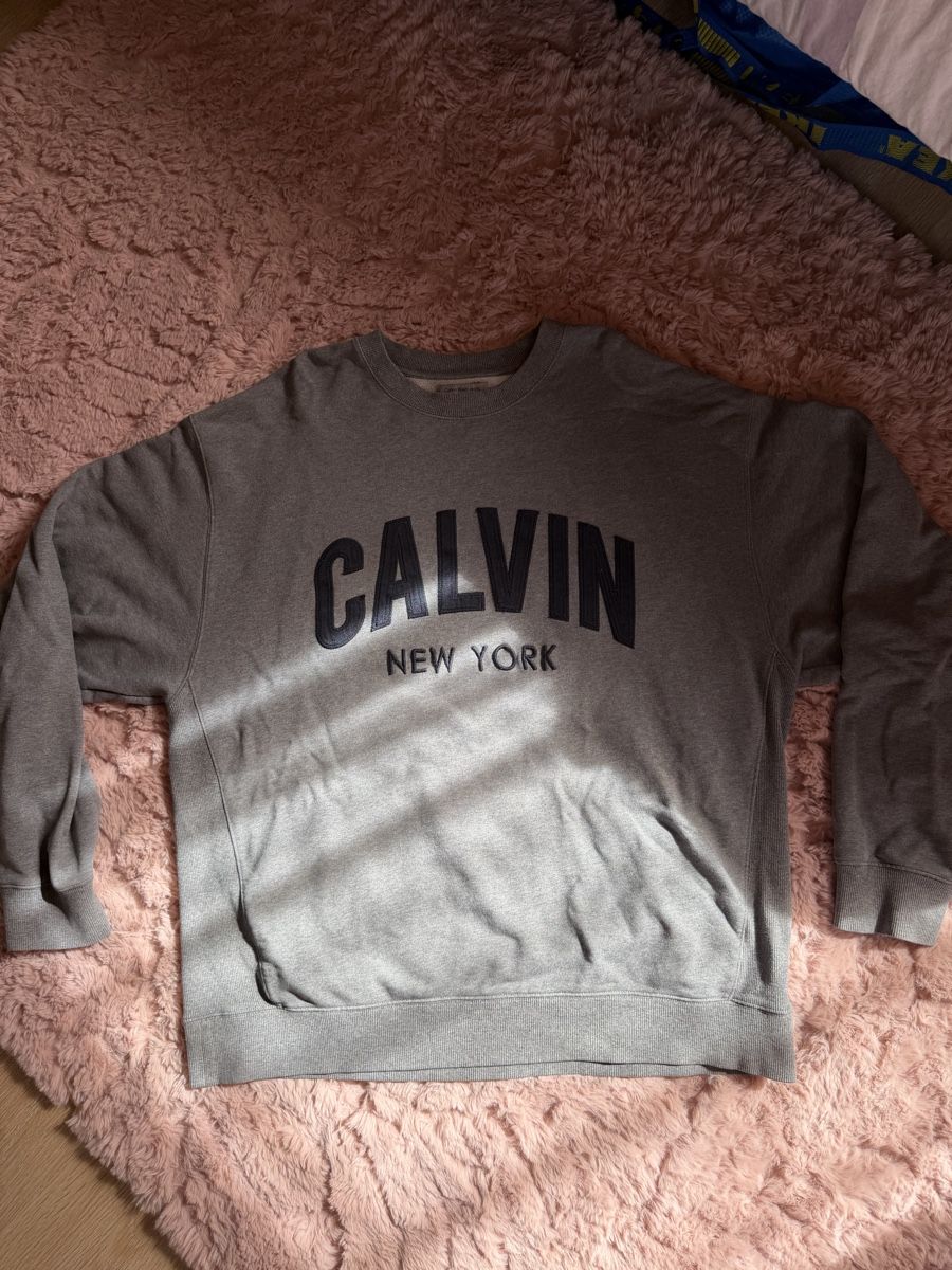 Calvin Klein Pulls & Sweat-shirts: Pullover Calvin Klein Jeans grau – D'occasion à Faulensee par san_26hj 1