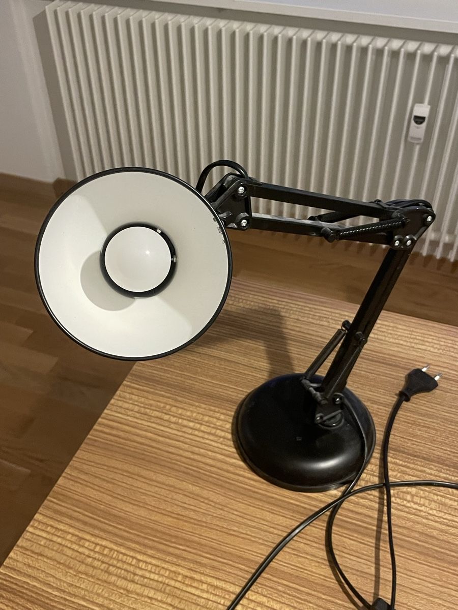 Lampes: Lampe noire  – D'occasion à Fregiécourt par sch_r9rz 1