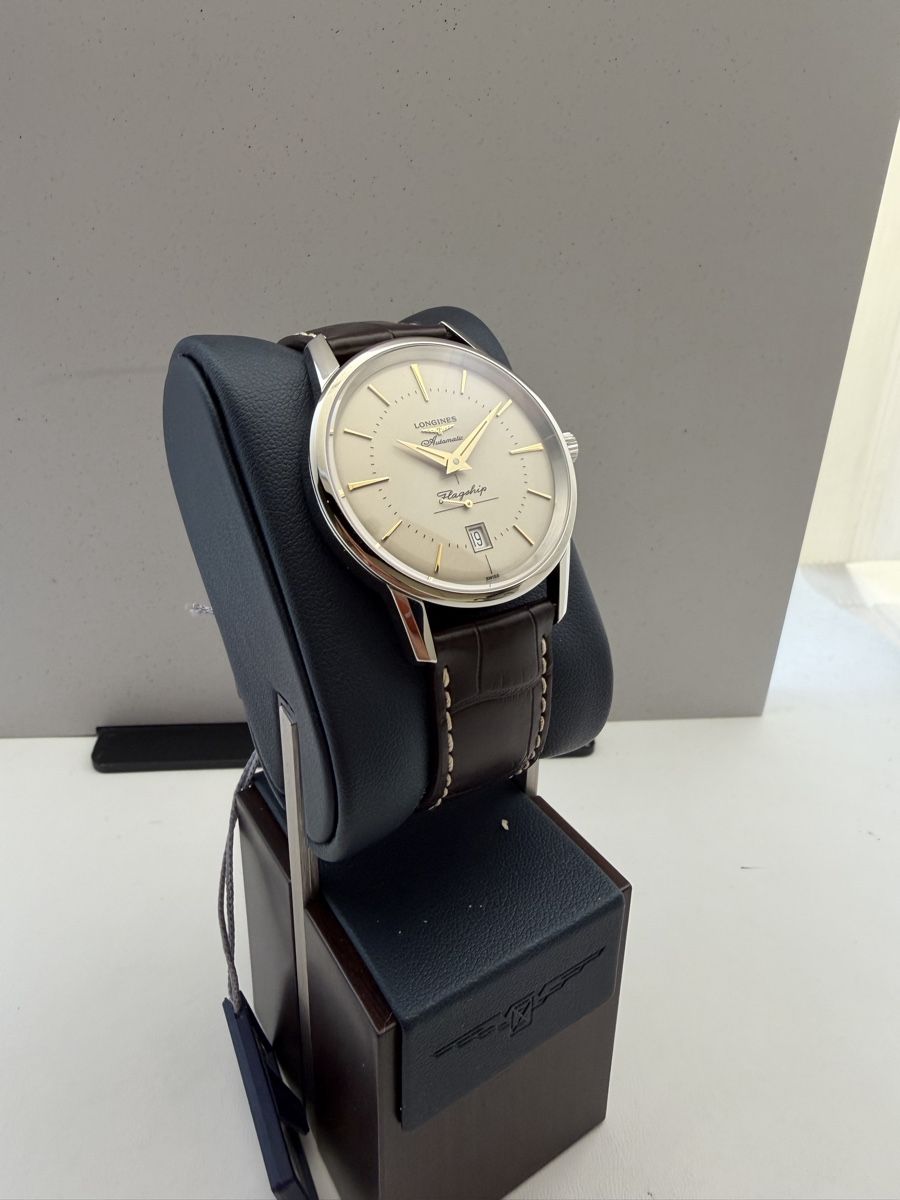 Longines Uhren: Longines Flagship Héritage – Neu und originalverpackt aus Crans VS von horlogerie-langel 6