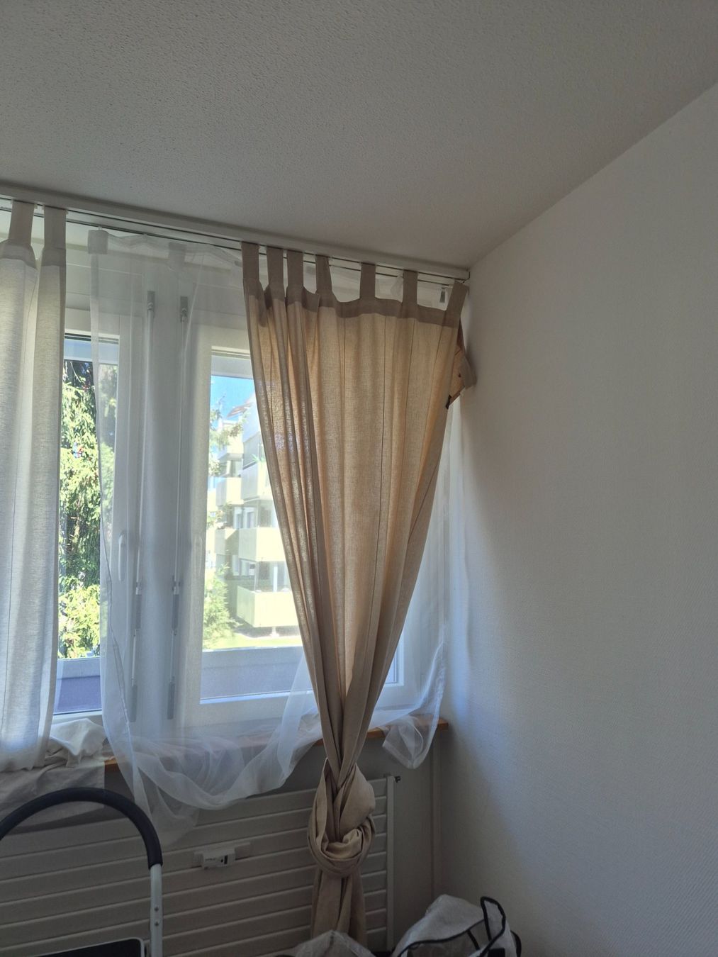 Tende: 2 Ikea Vorhänge beige mit Schlaufe – Usato da Horgen venduto da jkaufmann93