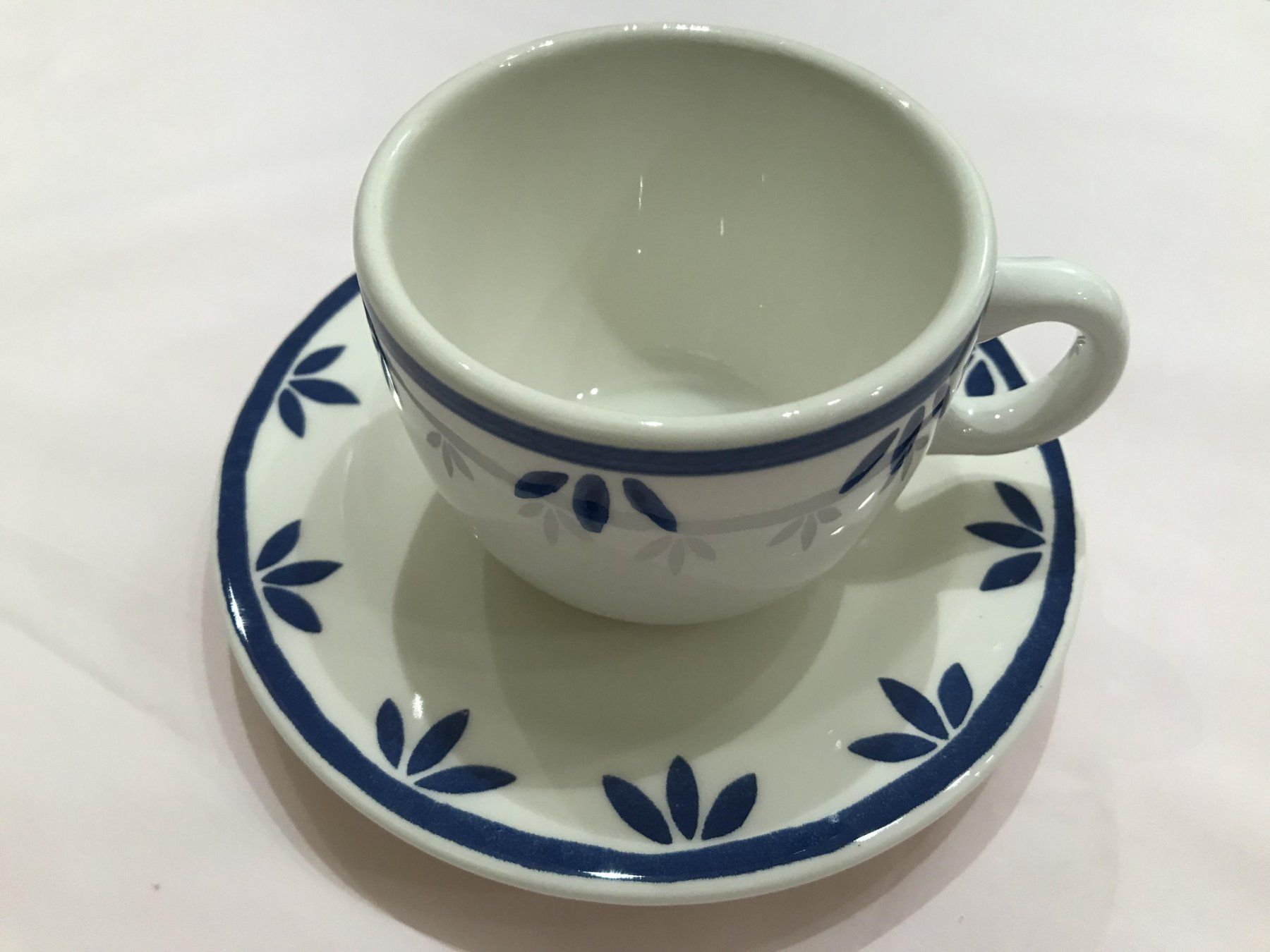 Ikea Set di piatti: 12 Tassen/ Untertassen – Usato da Hauptwil venduto da EfairB 2