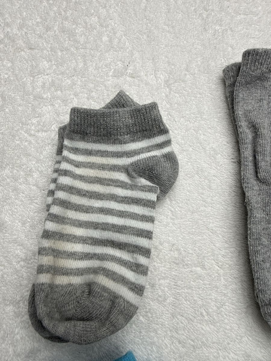 Calze per bambini: Lot de chaussettes , taille 27/30! – Usato da Chenens venduto da anasantos90 1