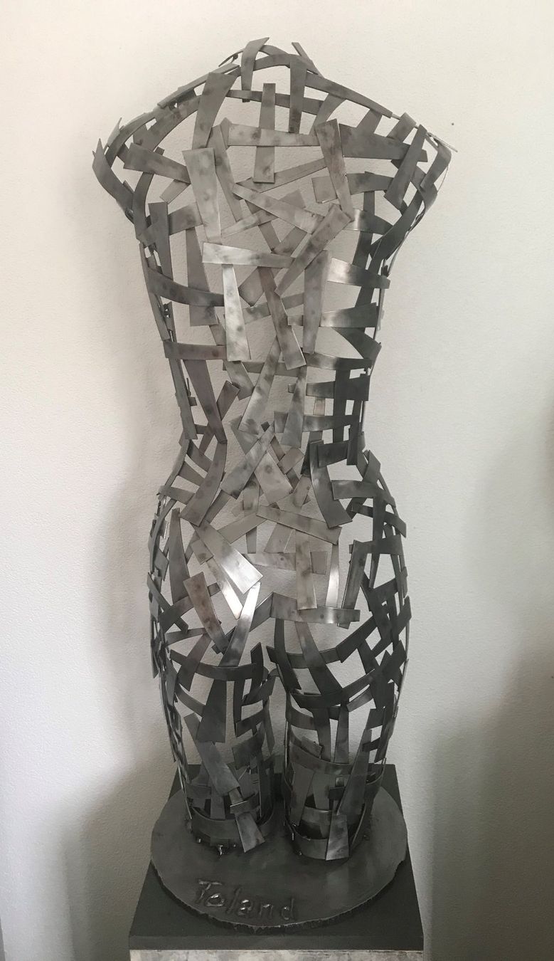 Sculture & Statue: Eisenskulptur Kunstobjekt Torso Rücken – Usato da Unterkulm venduto da esco