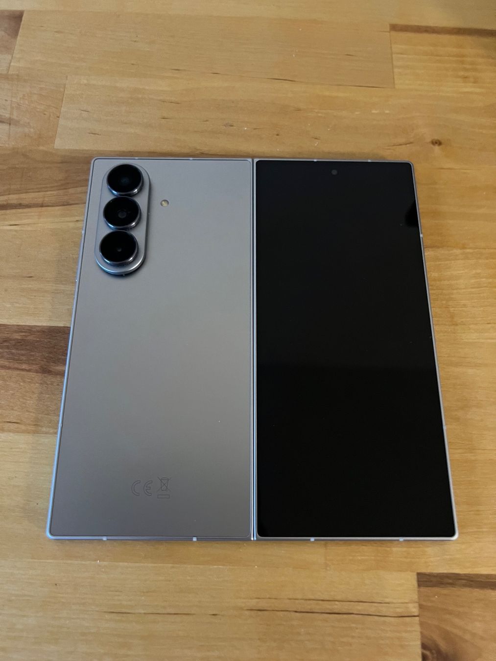Samsung Telefoni cellulari / Smartphones: Samsung Galaxy Z Fold 7 512 GB Silber – Usato da Zürich venduto da lui_by7s 3