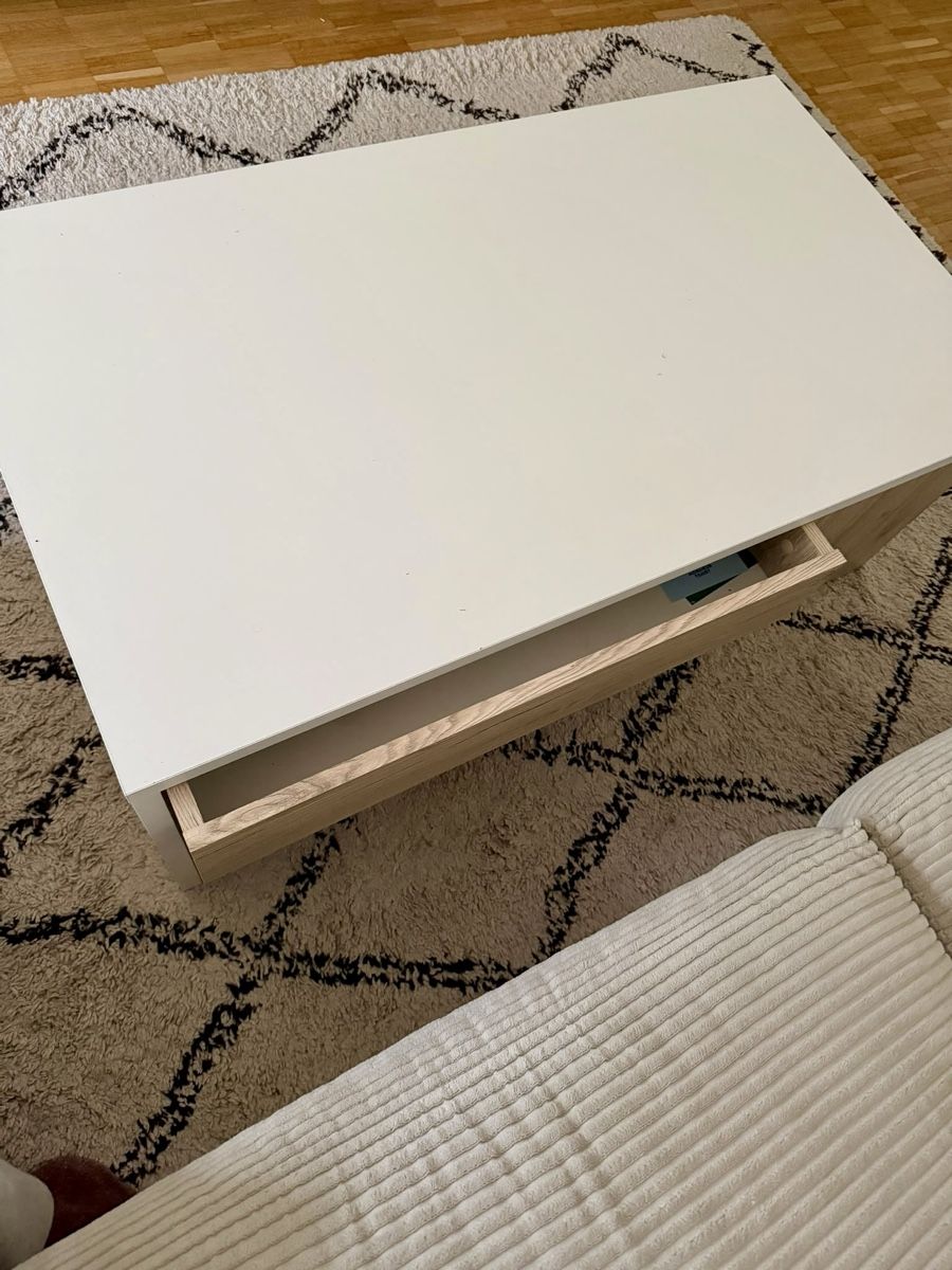 Tavoli: Coffee Table with Wine Storage – Usato da Zürich venduto da viccr 5