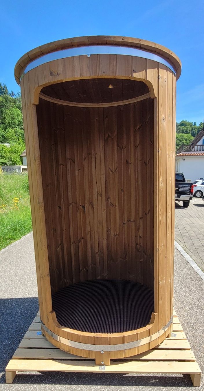 Docce: Fass - Aussen - Dusche – Usato da Diepflingen venduto da Der_billige_max