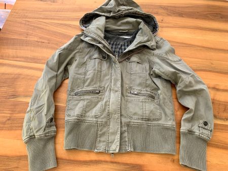 NILE Atelier mega coole Retro Kapuzen Jacke Gr. S