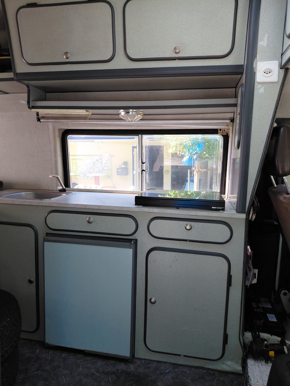 VW Véhicules de camping: Camping car – D'occasion à Noiraigue par pel_ny7d 3