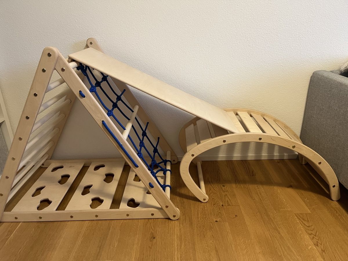 Pareti & prese d'arrampicata: Wooden Climbing Frame Set - Toddler Gym, Great Condition – Nuovo (secondo la descrizione) da Neuheim venduto da Bzeeb 2
