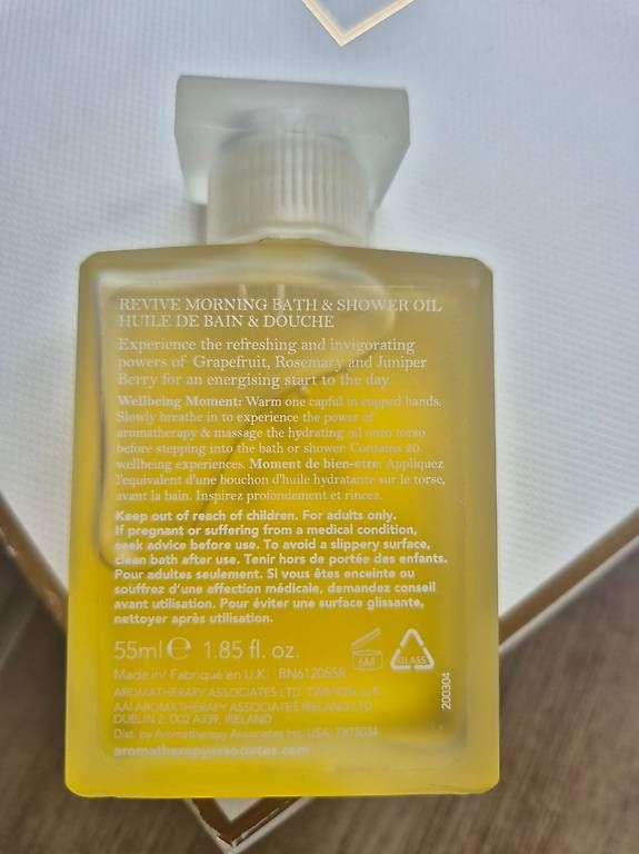 Autres soins du corps: AROMATHERAPY Associates London – Neuf avec emballage d'origine à Uerkheim par Pod23 3