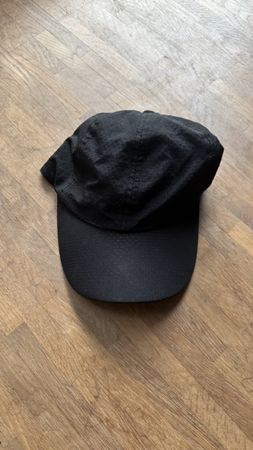 Cap black used good condition