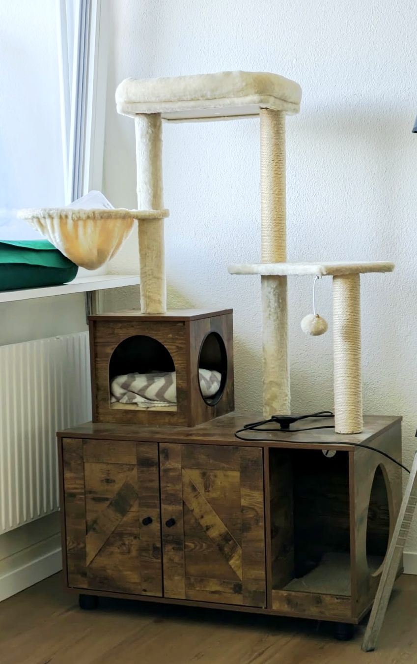 Katzenbaum - Kratzbaum: Arbre à chat  – Neu (gemäss Beschreibung) aus Nidau von Charlotte25