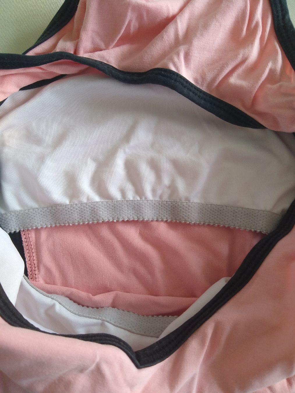 Tops: Shortstop XS with in built bra – Gebraucht aus Dübendorf von rol_fm6d 1