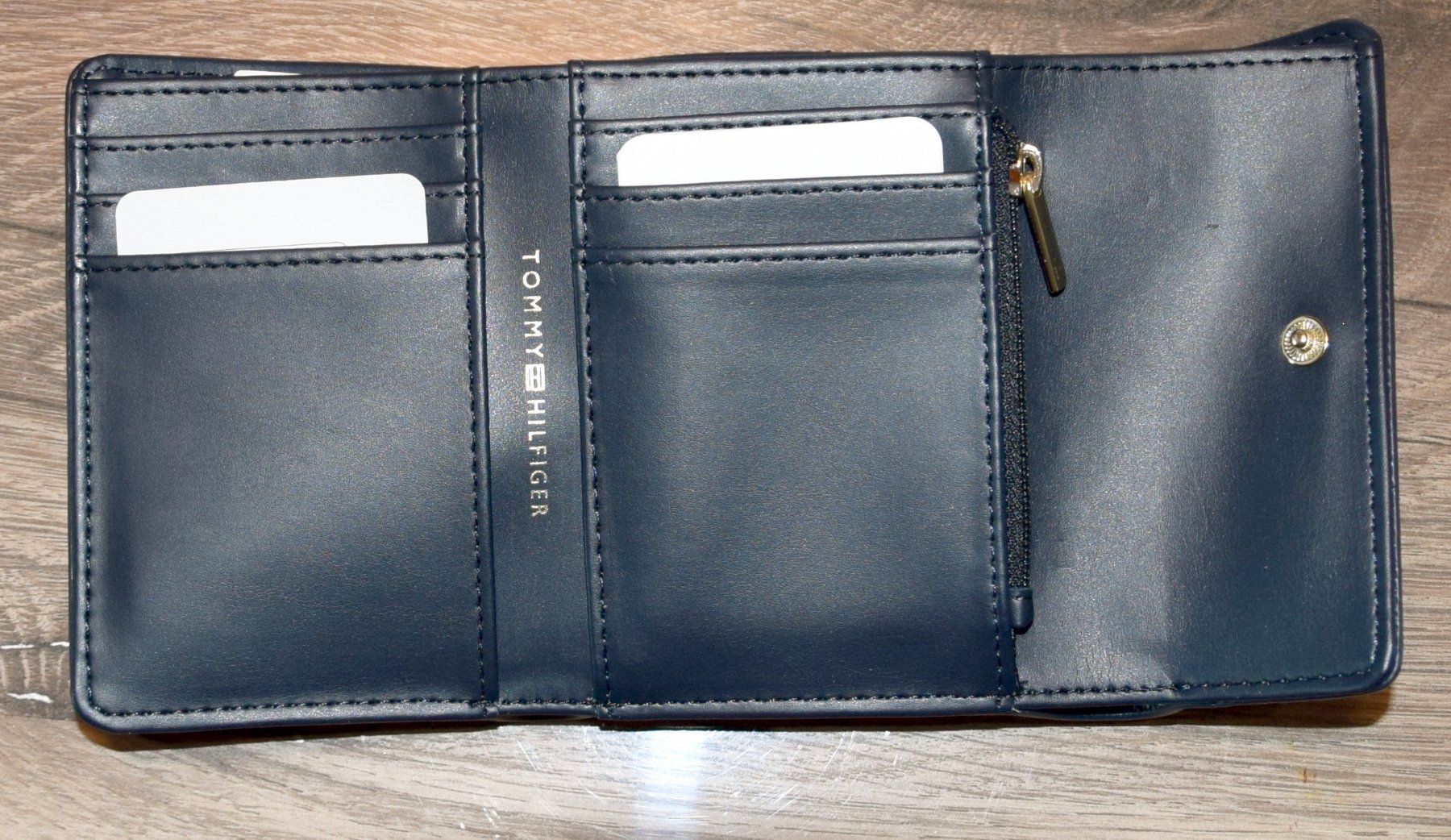 Tommy Hilfiger Portamonete: Geldbörse von Tommy Hilfiger – Nuovo e nell'imballaggio originale da Bern venduto da Nicky1 2