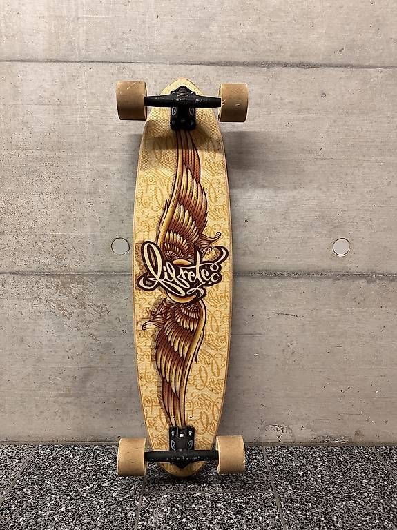 Skateboards: Longboard – Usato da Schwerzenbach venduto da ghettojutee