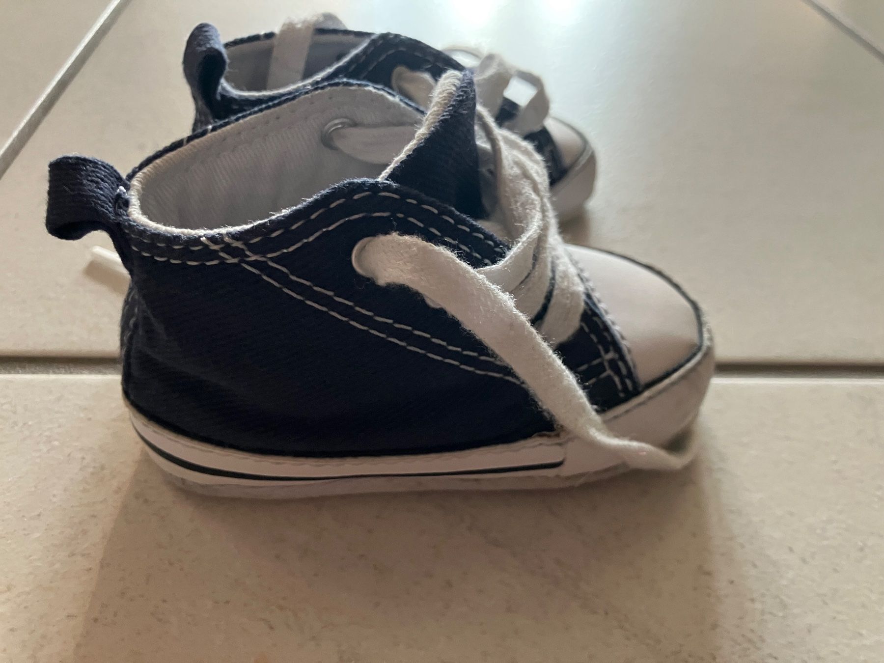 Converse Schuhe für Jungen: Converse Babyschuhe 18 – Gebraucht aus Chur von steffeli04 2