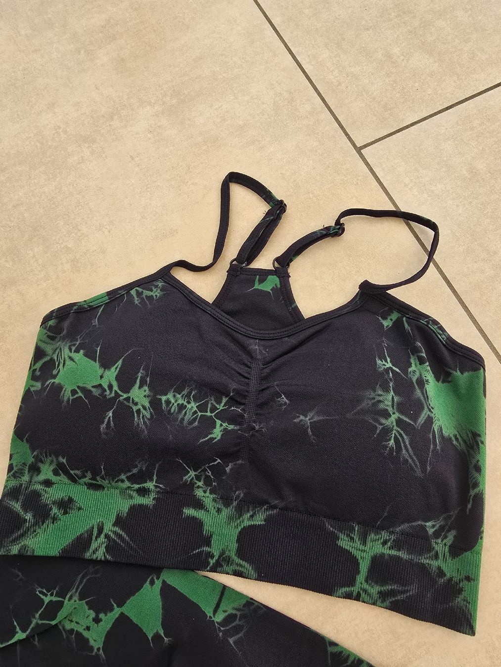 Lotti di vestiti: Batik Sport Set - Grösse S – Nuovo e nell'imballaggio originale da Rickenbach b. Wil venduto da VeryLovelyThings 3
