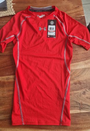 Under Armour Compression Shirt – Rot – XS – Neu