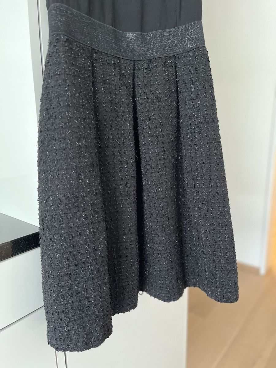 Kleider: Schwarzes Kleid (knielang) – Gebraucht aus Fiesch von Chloe09 2