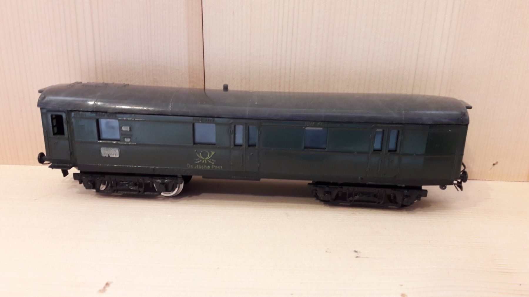 Modellini di ferrovie: Schicht HO DC : DR fourgon postal 4 essieux – Usato da Buttes venduto da Cafe2005 1