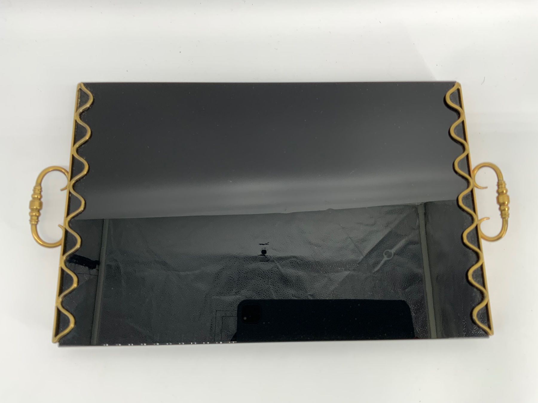 Servierplatten: Vintage Serviertablet schwarzes Glas mit Messing Halterung – Gebraucht aus Erlach von silvia3235 8