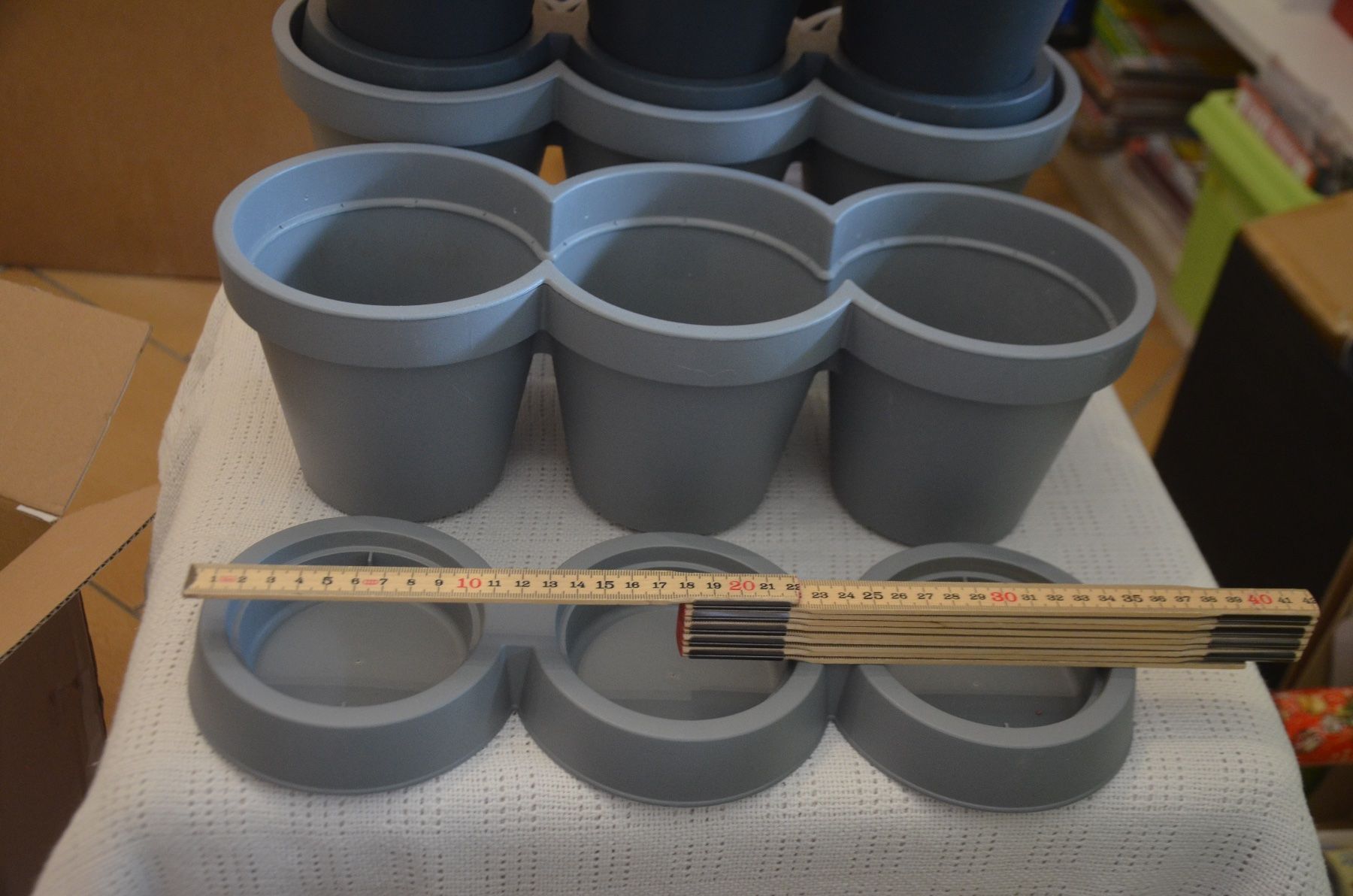 Vasi & Recipienti: 3 STUCK VASE PLASTIK – Usato da Chiasso venduto da Dolly015 1