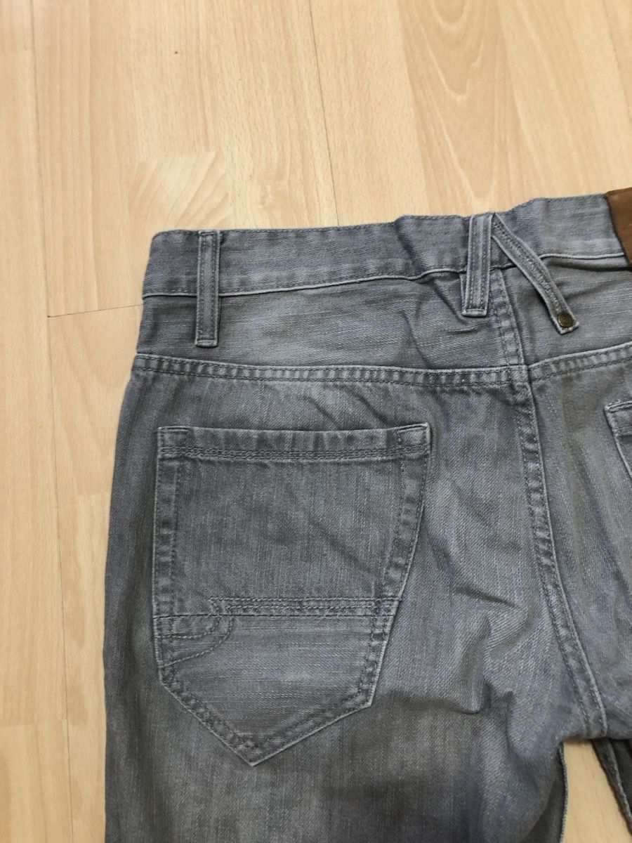 We Jeans: WE Kurz Hose Size: 32 – Gebraucht aus Chur von vicky7 7