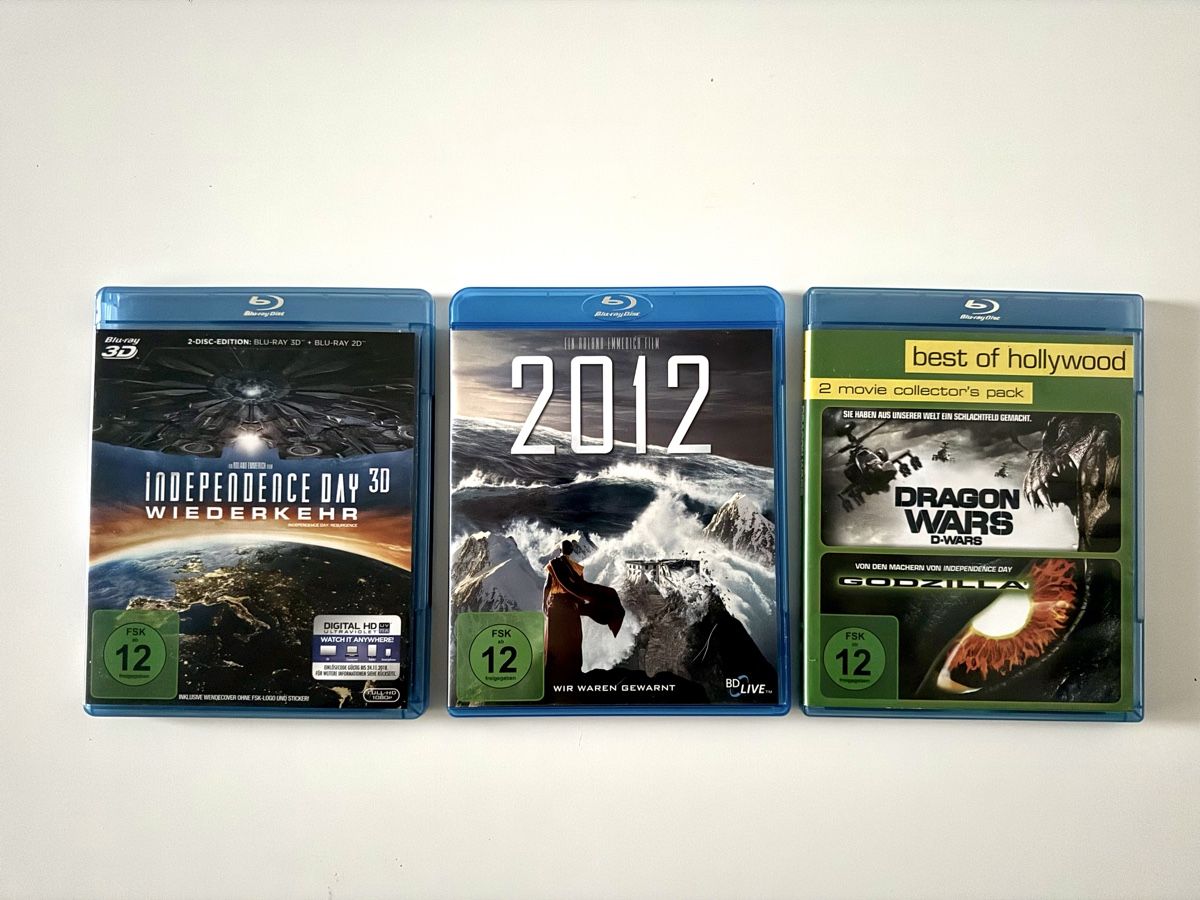 Tous les DVDs: Blu-ray Dragon Wars, Godzilla, 2012,  Independence Day:  – D'occasion à Couvet par Aura_aura