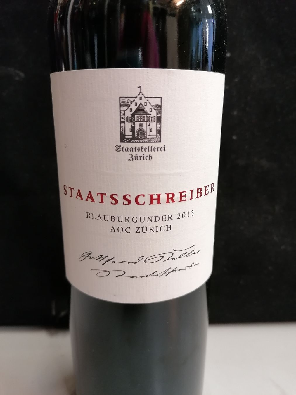 Vino: STAATSSCHREIBER BLAUBURGUNDER 2013 – Nuovo (secondo la descrizione) da Genève venduto da Leboucheoreilles 2