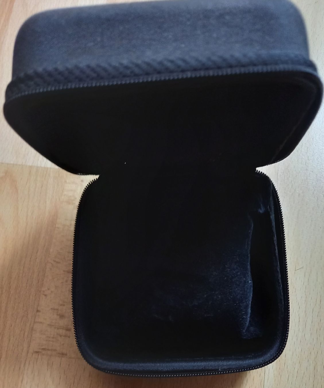 Uhrenboxen: Uhrenbox IZCI watch – Gebraucht aus Adliswil von cha_fq9f 2