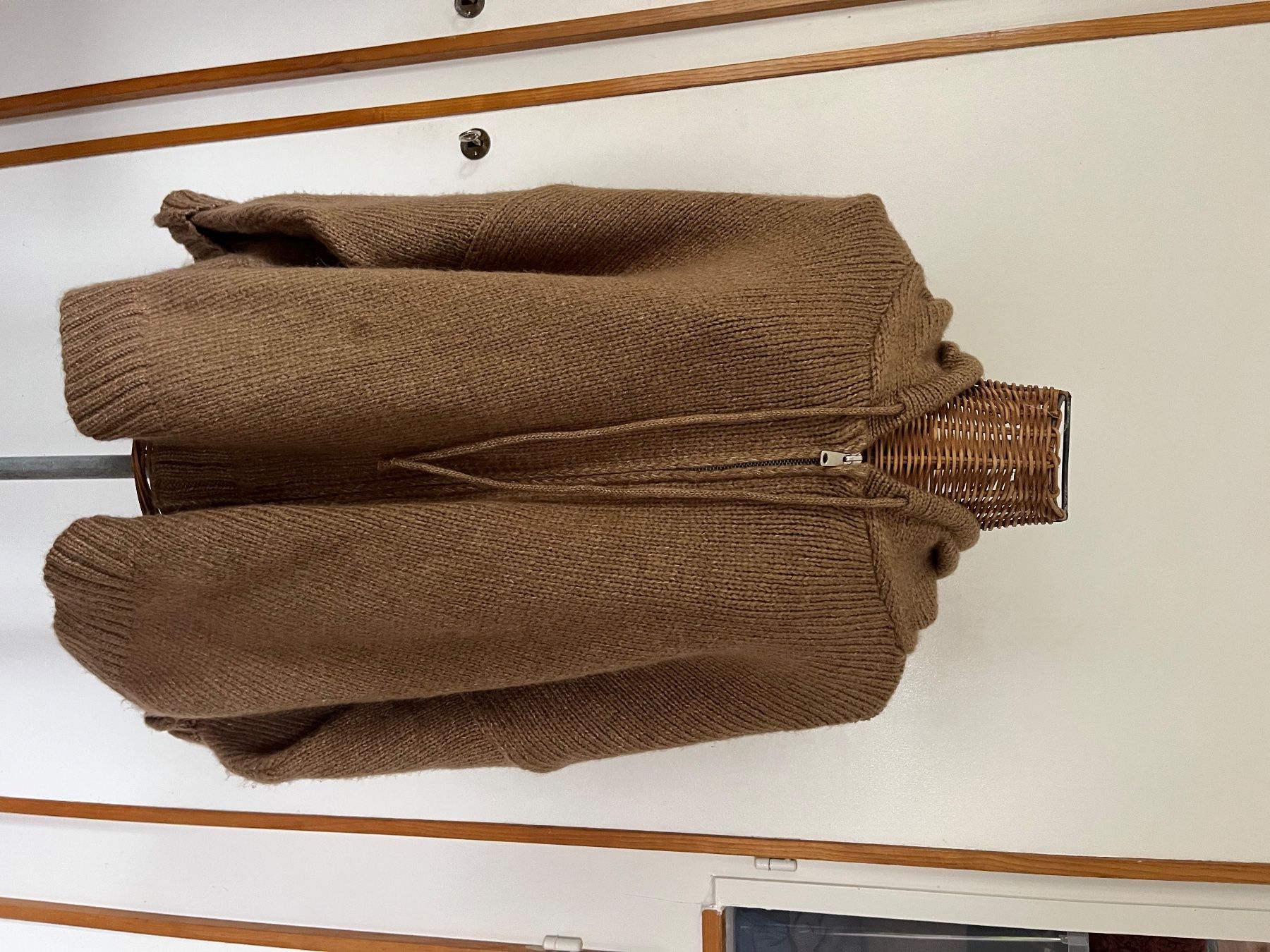 H&M Giacche: H&M Hoodiejacke, Strick Gr. M - oversized – Usato da Utzenstorf venduto da Ismaele 5