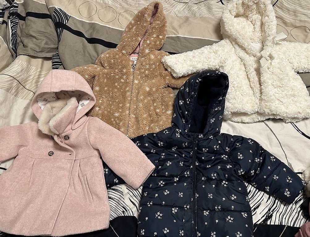 Vestes & Manteaux: Mädchen Jacken Grösse 80 – D'occasion à Luzern par NPudduF