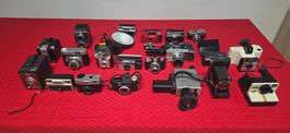 Vendo varie Macchine fotografiche e video camere Vintage con