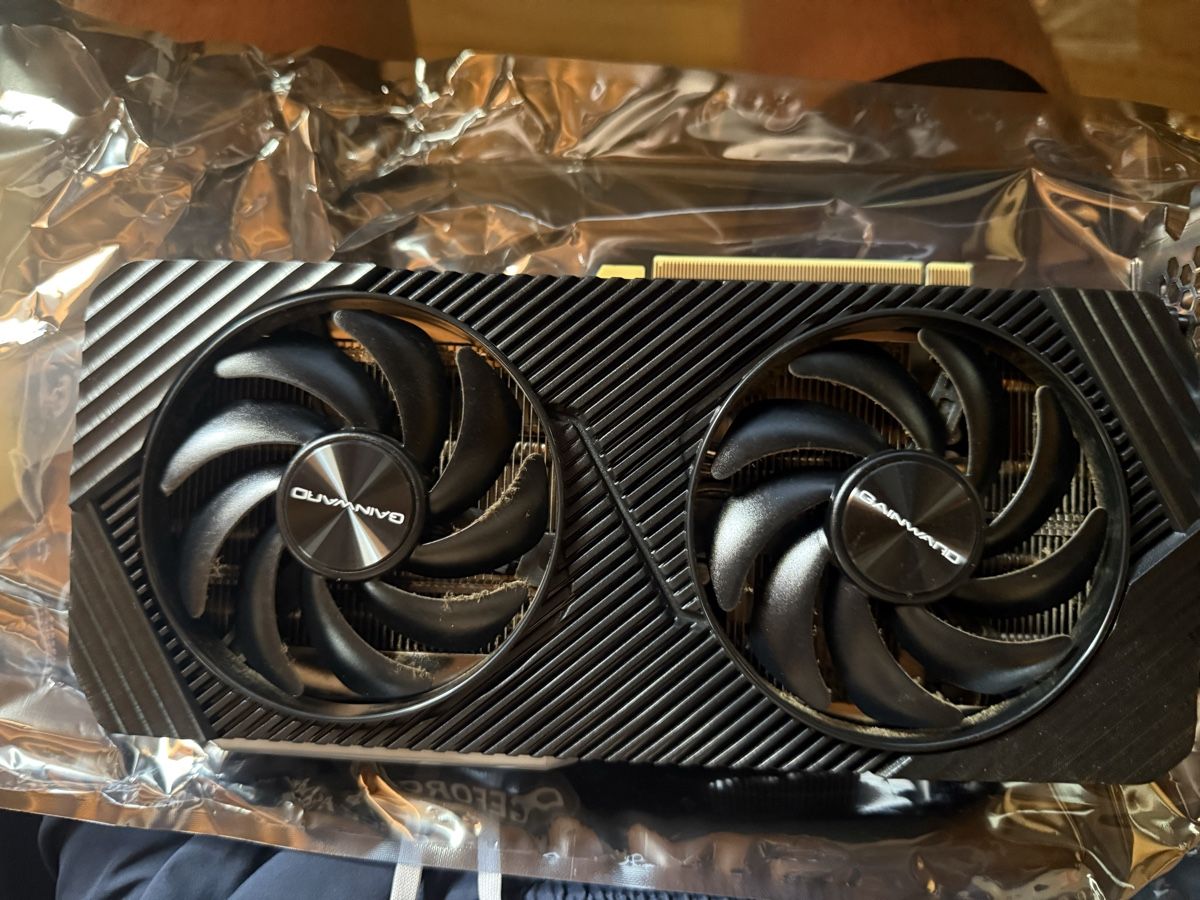 Nvidia Cartes graphiques: RTX 4070 12gb – D'occasion à Oberdiessbach par Qwert1234569 1