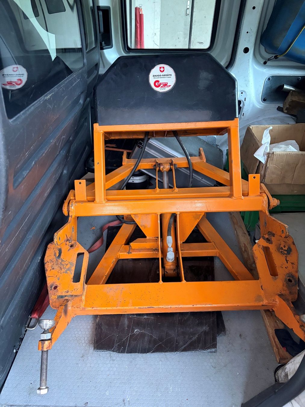 Zaugg Tutte le macchine: Zaugg elektro hydraulische Einheit – Usato da Adelboden venduto da allroundgarage 5