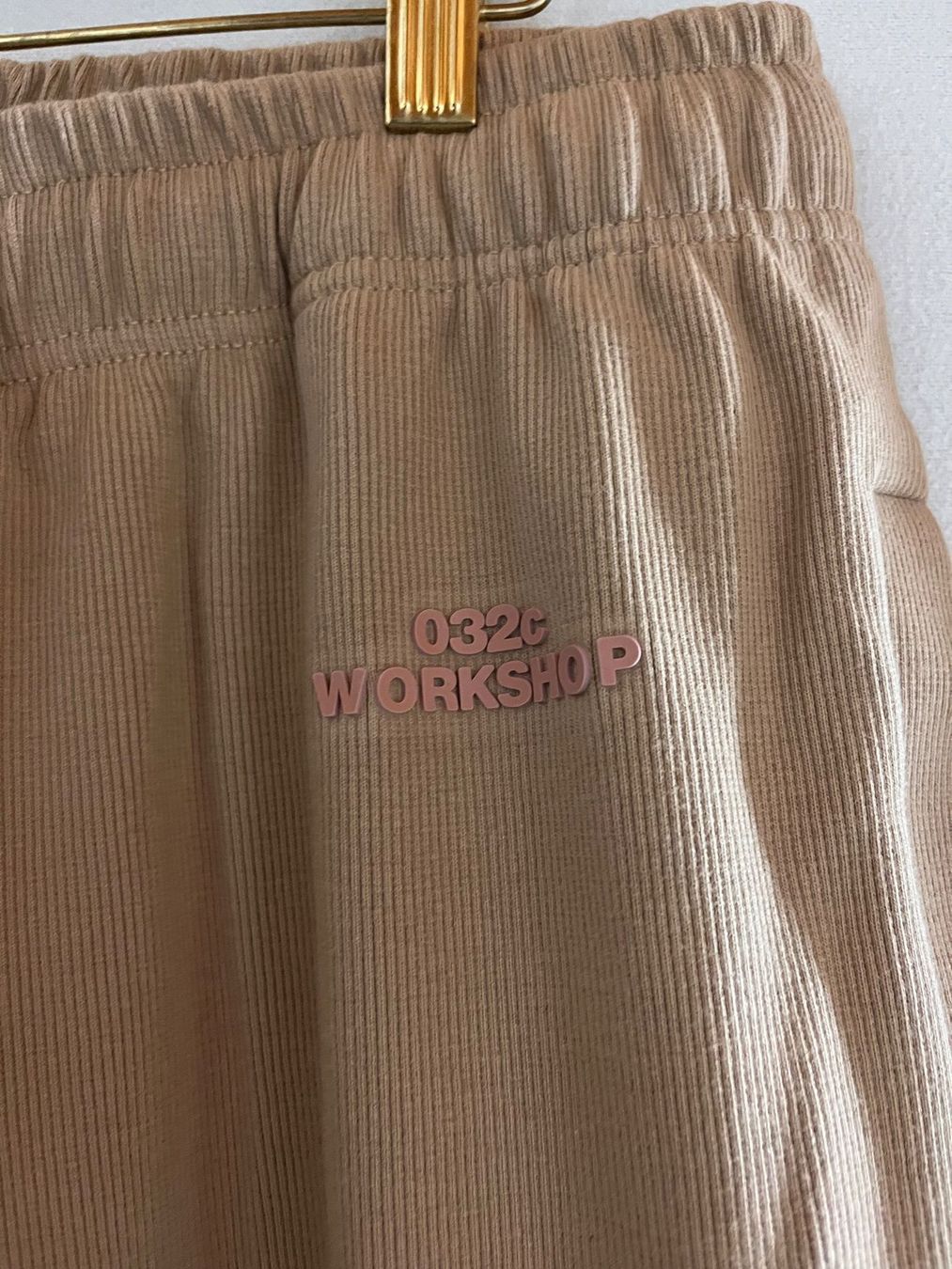 Pantaloni: SLOGGI 032c Workshop, RIB Sweatpants, Grösse S, Beige – Nuovo e nell'imballaggio originale da Rudolfstetten venduto da gst_g7xl 1