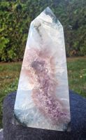 💜✨ Einzigartiger Amethyst-Achat Obelisk funkelnder Druse