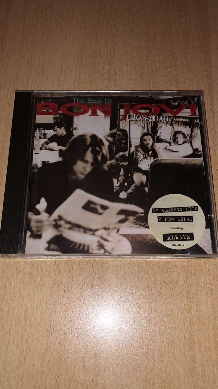 CD: Vends CD de Bon Jovi " CROSSROAD " – Usato da Corpataux venduto da pfi_27t6