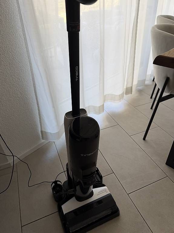 Aspirapolveri & Accessori: Tineco Saugwischgerät – Usato da Bülach venduto da Peron83
