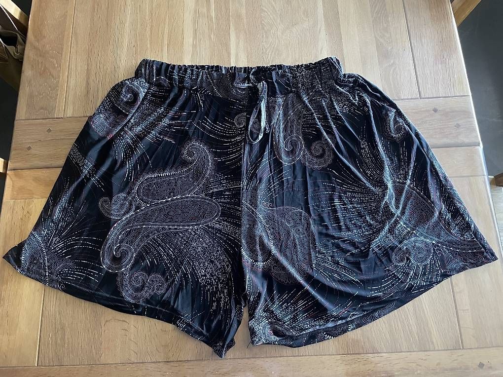 Hosen: Jupe-culotte taille XL – Gebraucht aus Martigny-Croix von jen_t9fp