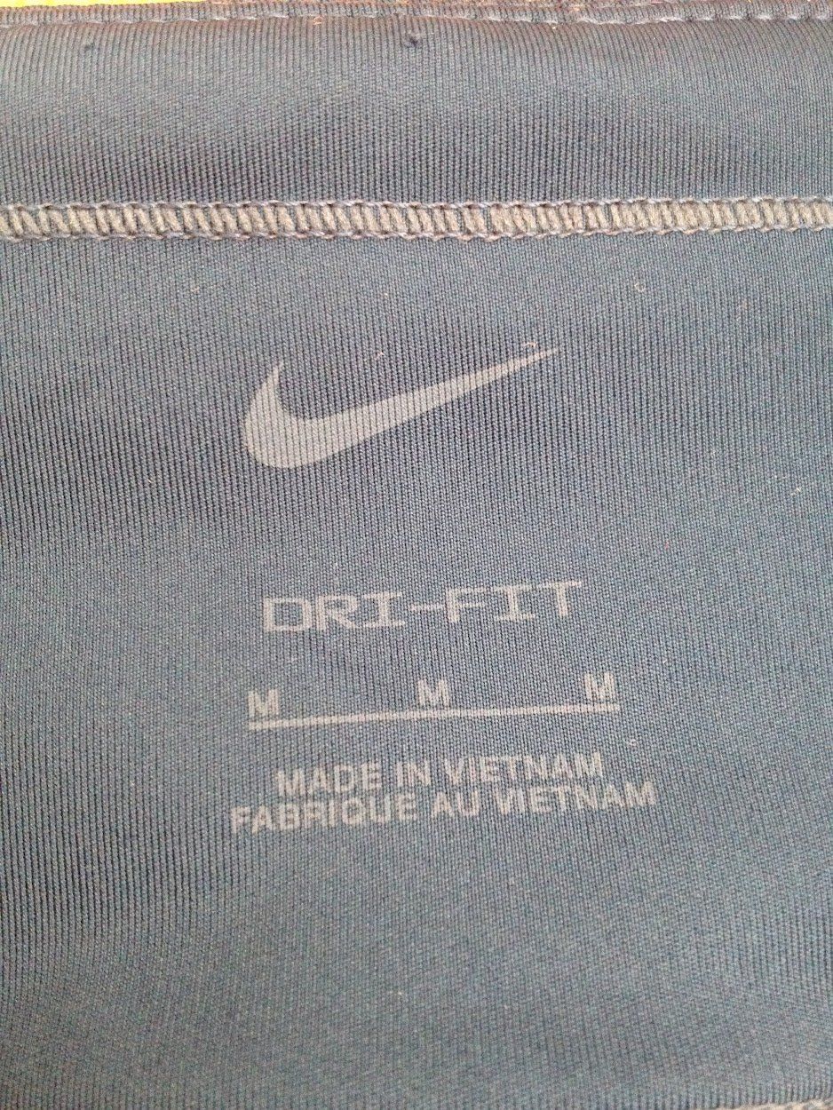 Nike Leggings: Sport Leggins Nike – Usato da Dübendorf venduto da Fip05 1
